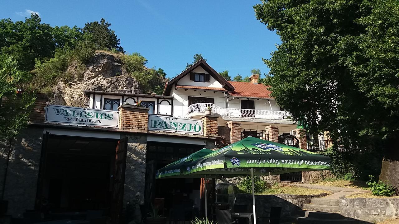 Valcsics Villa Panzio Pécs Exterior foto